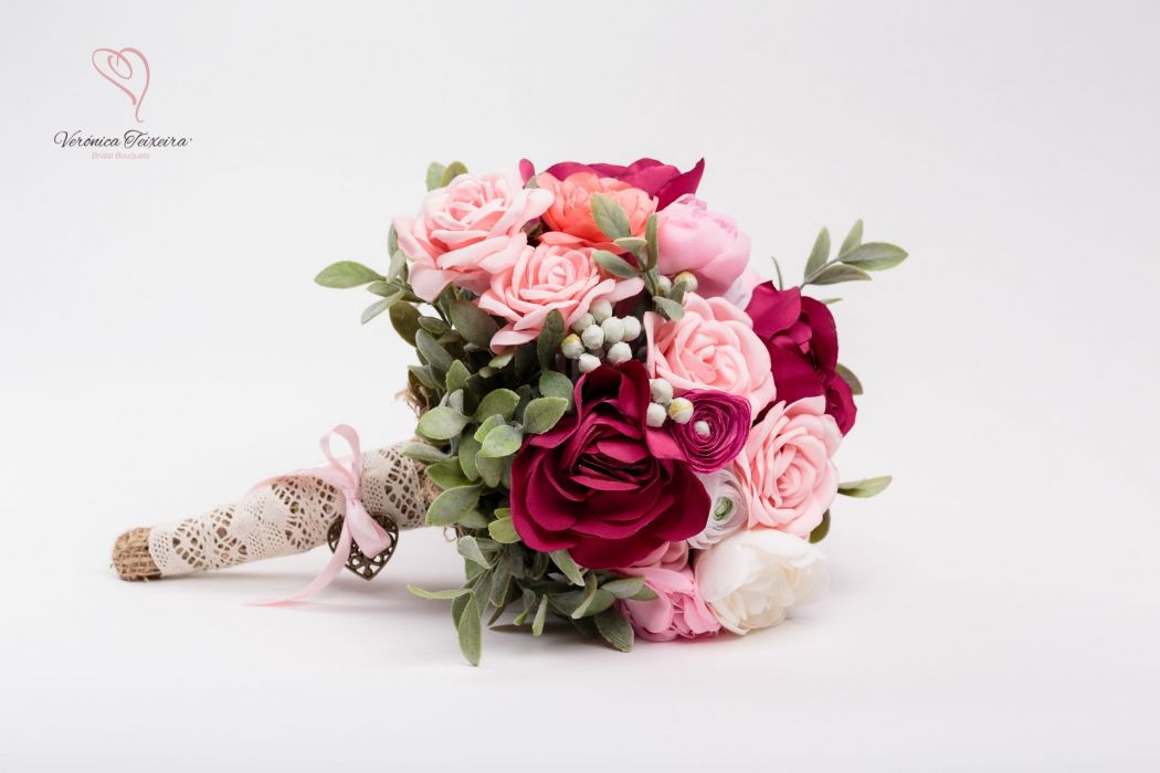 <a href="https://www.zankyou.pt/f/veronica-teixeira-bridal-bouquets-387861" target="_blank">Verónica Teixeira - Bridal Bouquets</a>