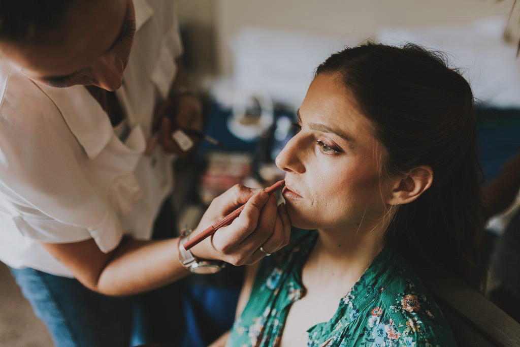 Cláudia Cê - MakeUp Artist & Beauty