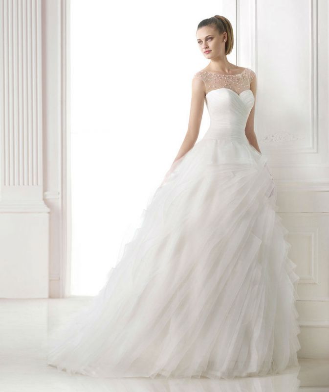 <a href="https://www.zankyou.pt/f/pronovias-viseu-14694" target="_blank"> Pronovias Viseu </a>