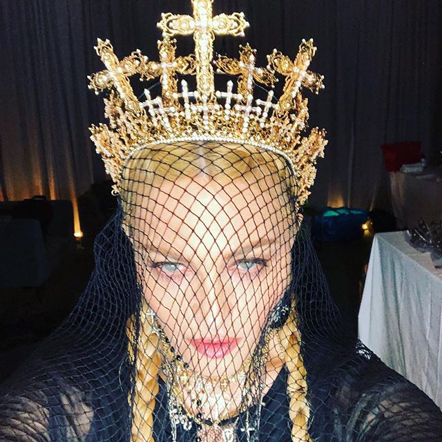 Madonna em Jean Paul Gaultier | Foto via IG @madonna