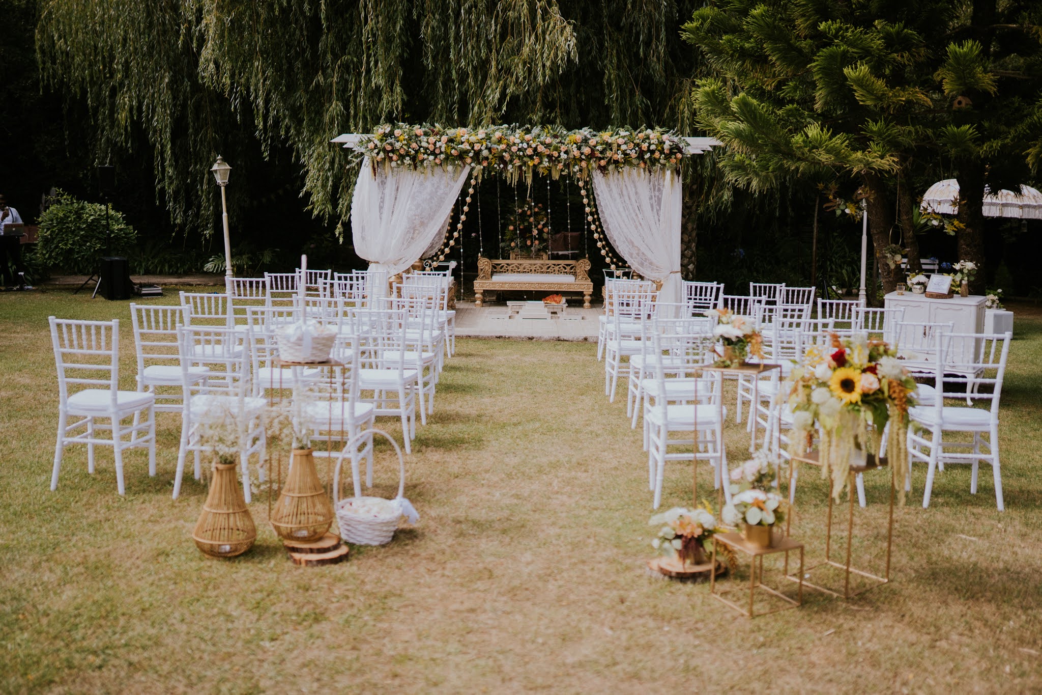 Altar no jardim