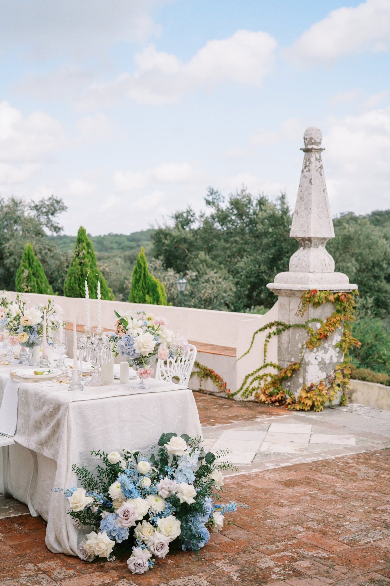 Concept: My Day by Louise. Photography: Feather and Fawn Photography. Wedding Venue: Quinta da Conceição